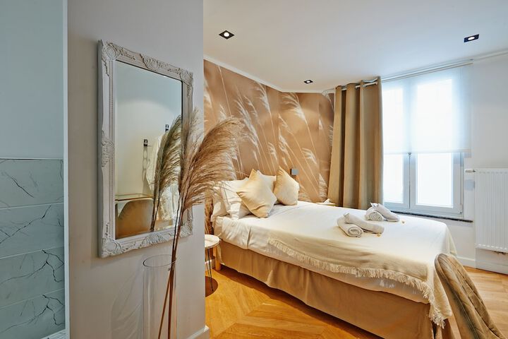 Room 47 of 71