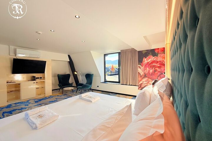 Room 114 of 217