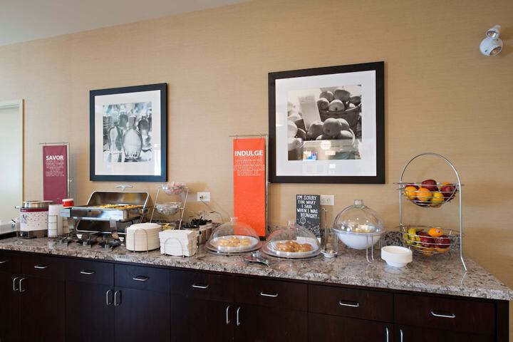 Dining Photos