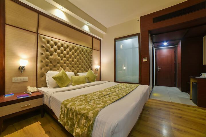 Hotel Mint Oodles