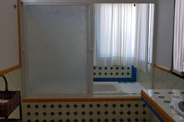 Room 47 of 99