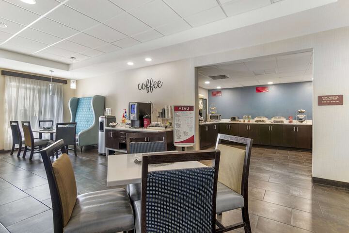 Breakfast area