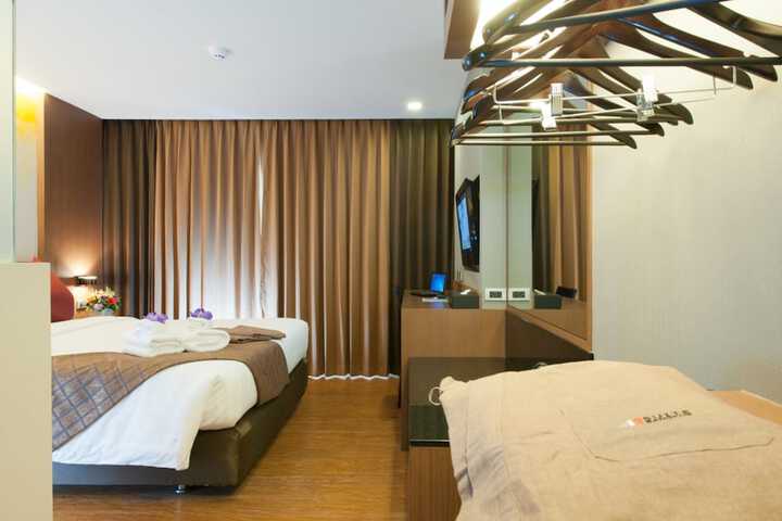 Room 15 of 47