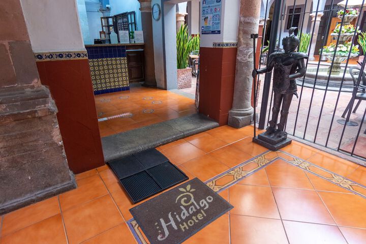 Hotel 4 of 132