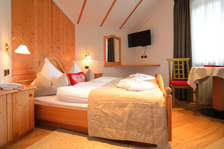 Room 40 of 92