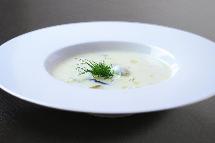 Dining 39 of 57