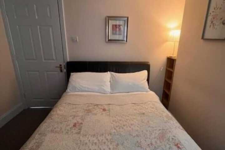 Room 32 of 74