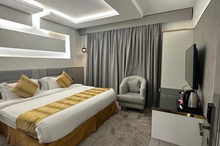 Room 19 of 43