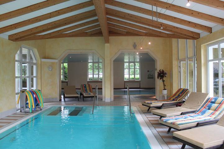 Pool Hotel