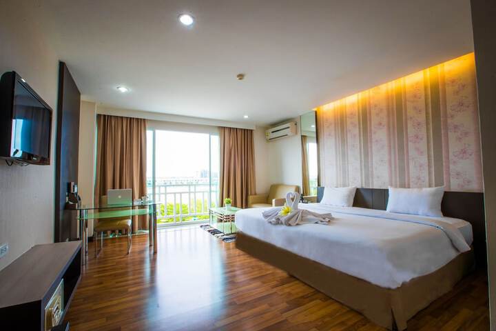 Room 25 of 64