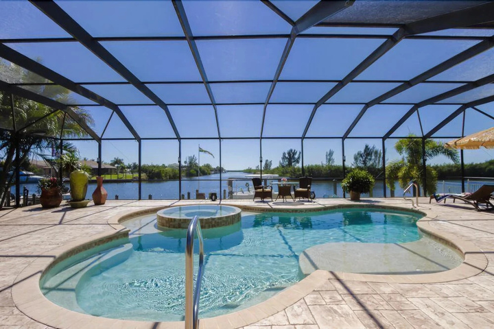 Pool 13 of 22