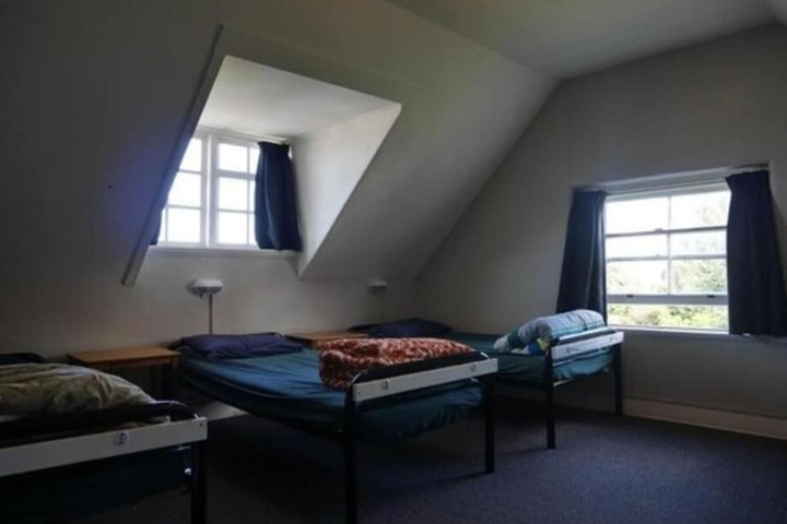Room 12 of 62