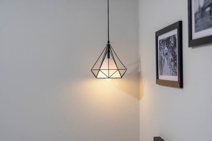 Room 12 of 27