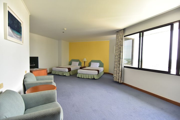 Room 29 of 86