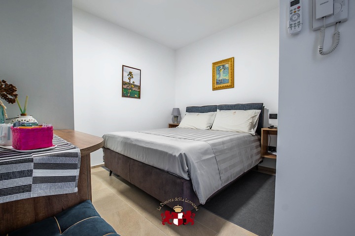 Room 15 of 24