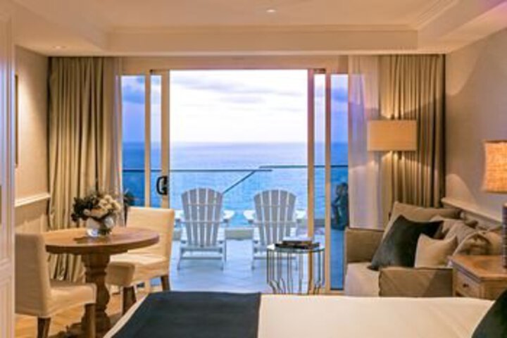 Jonah’s Restaurant & Boutique Hotel