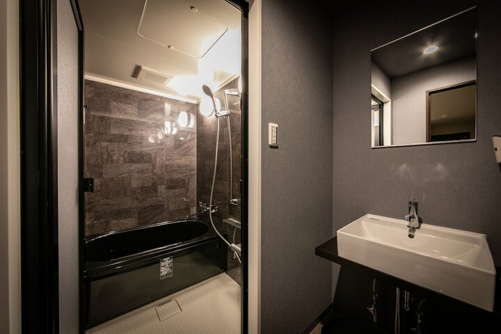 Room 46 of 64