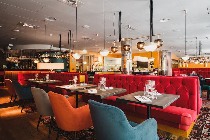 Dining 71 of 93