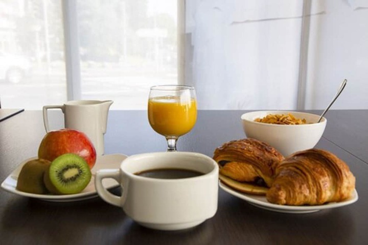 Breakfast/Coffee Service 27 of 30