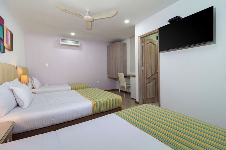 Room 27 of 43