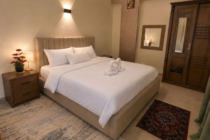 Room 8 of 48