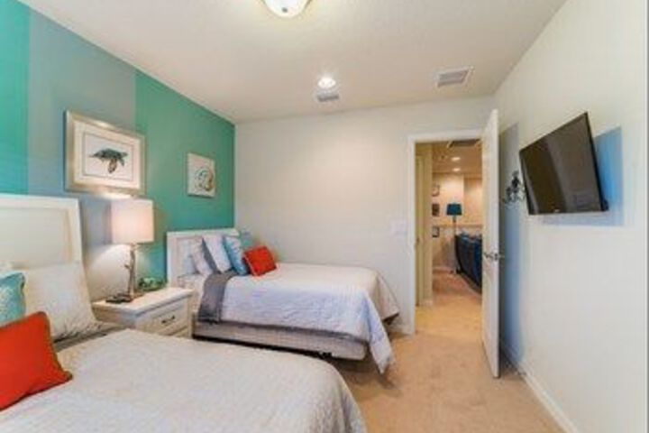 Room 10 of 23