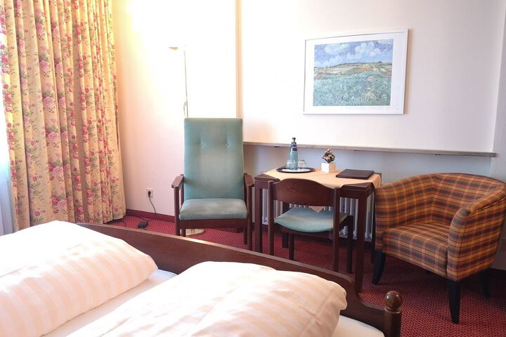 Room 39 of 46