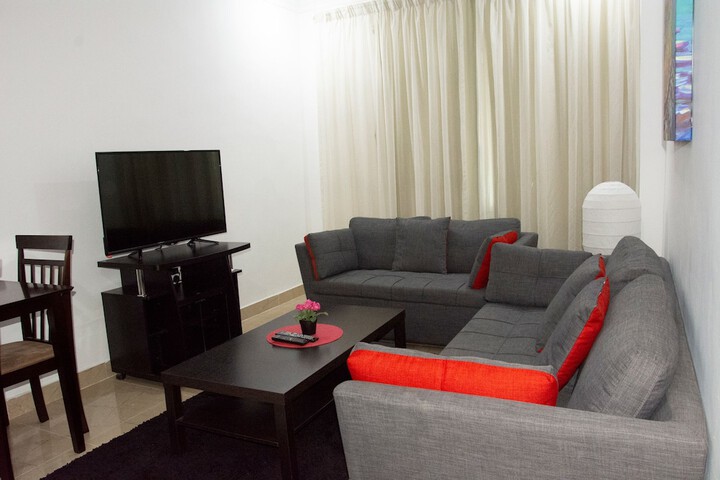 Room 14 of 33