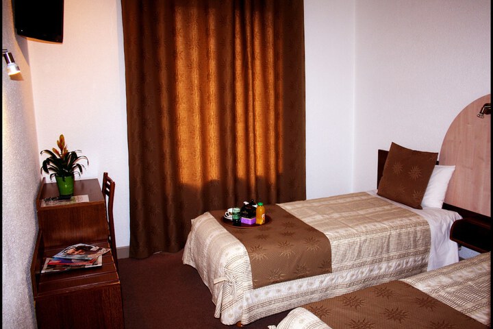 Room 9 of 58