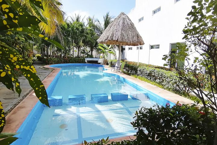 Pool Hotel