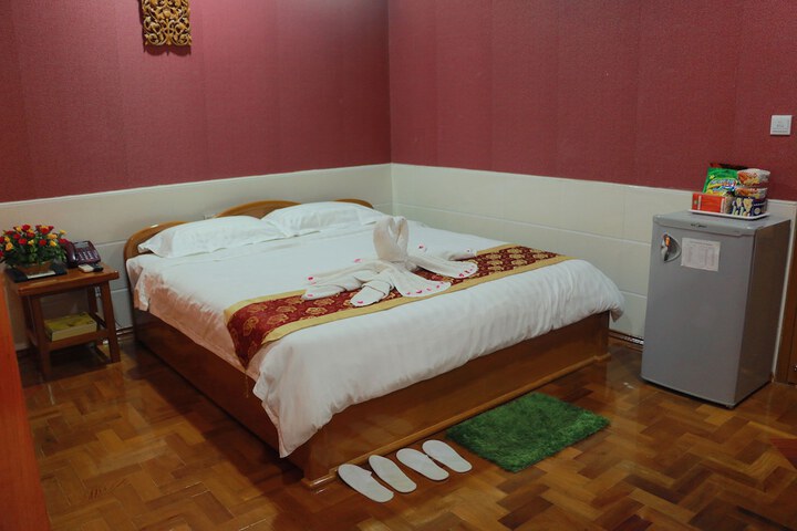 Room 3 of 35