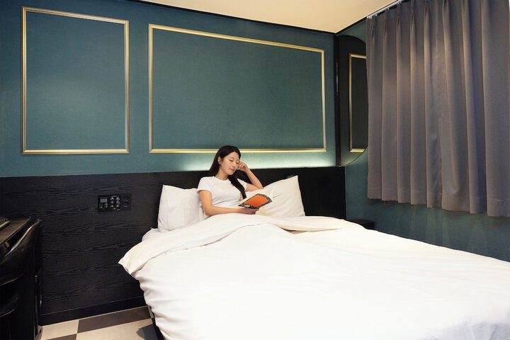 Room 27 of 80