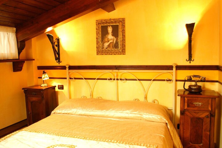 Room 13 of 51