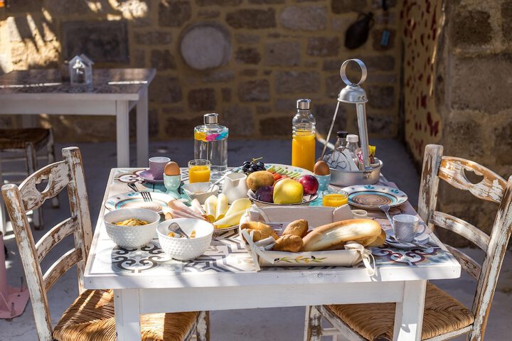 Breakfast/Coffee Service 37 of 49