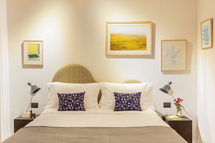 Room 18 of 49