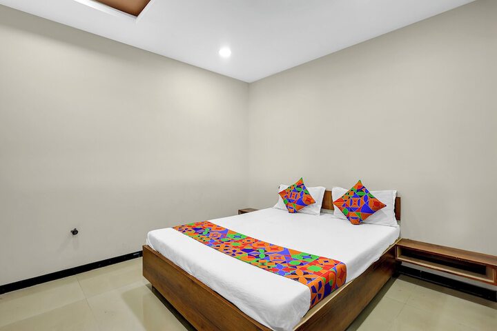Room 17 of 22