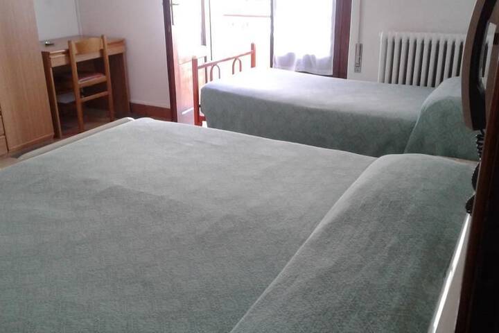 Room 4 of 44