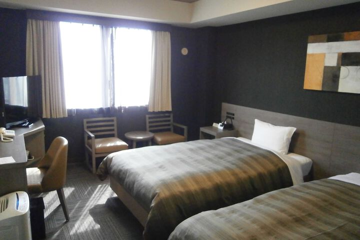 Room 8 of 55