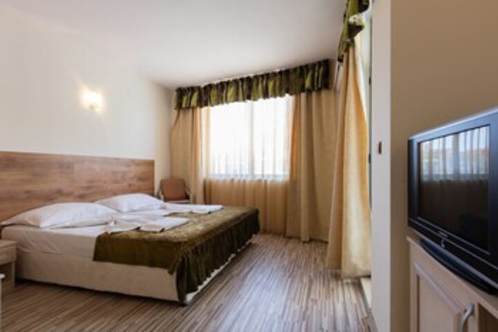 Room 14 of 22