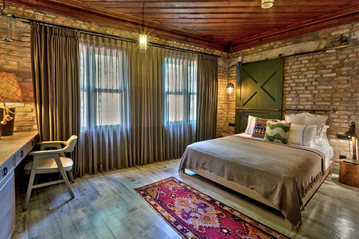 Room 47 of 201