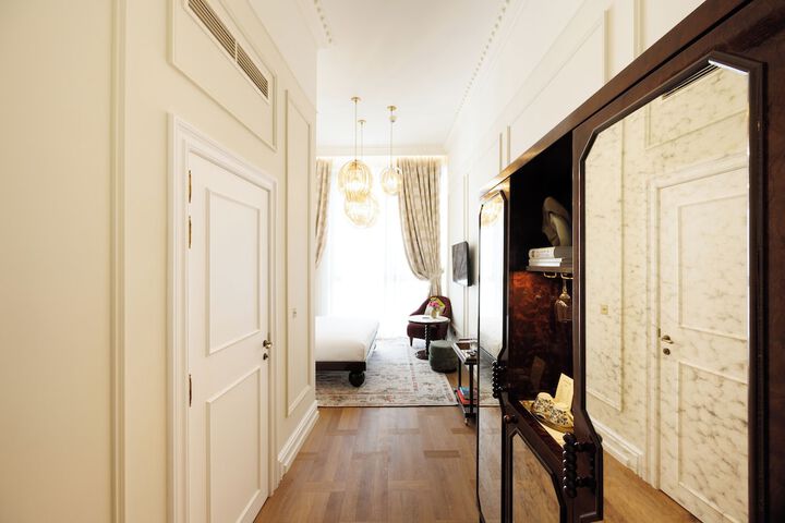 Room 18 of 75