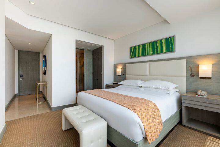 Room 25 of 151