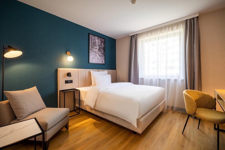 Room 29 of 120