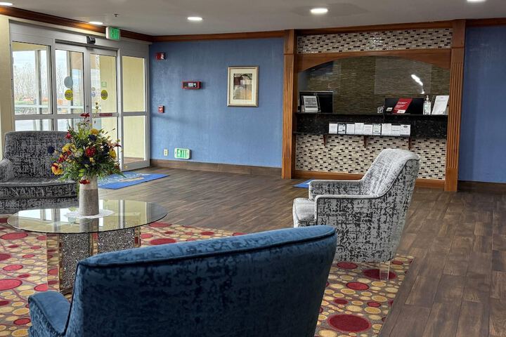 Entrance & Lobby