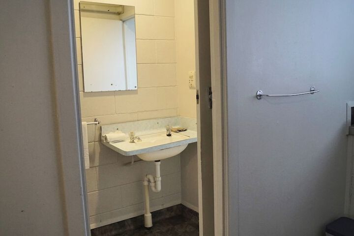 Room 44 of 57