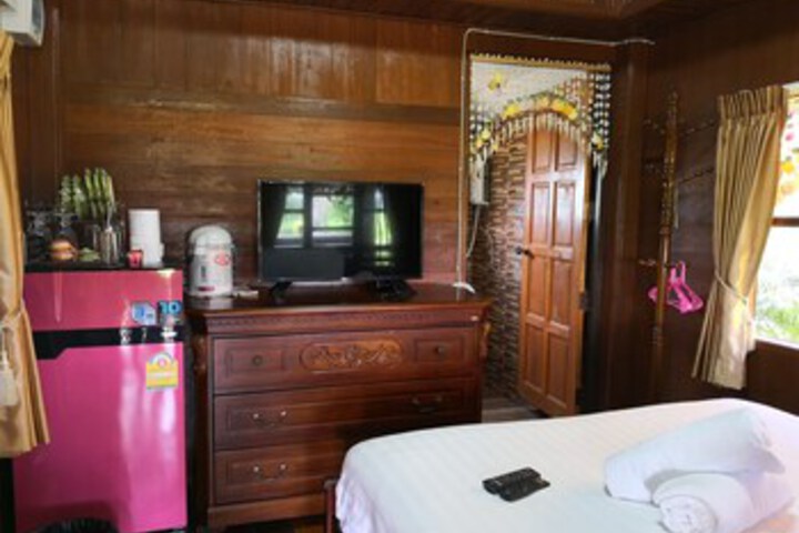 Room 34 of 38