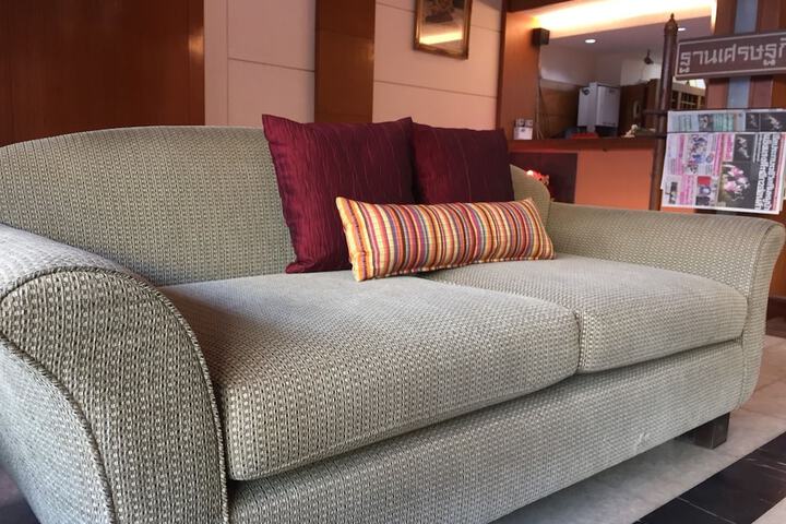 Room 12 of 25