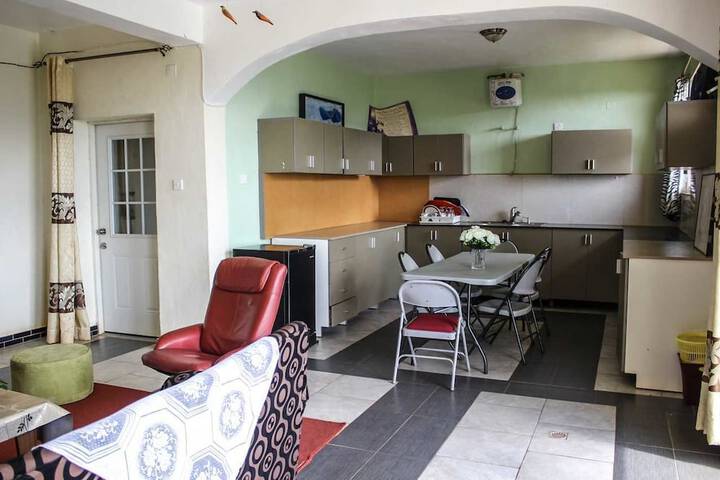 Room 16 of 28