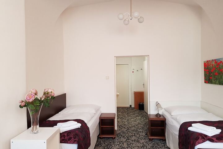 Room 192 of 324