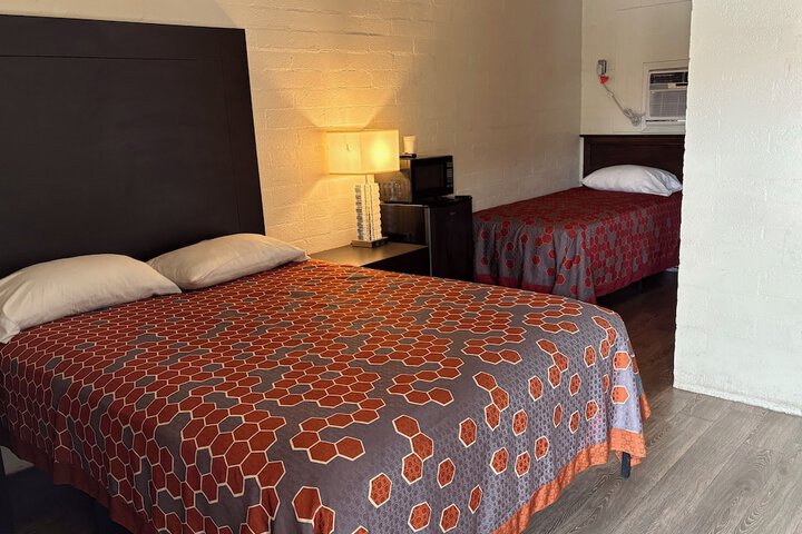 Room 16 of 21